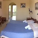 Hotel Vontzos 2*