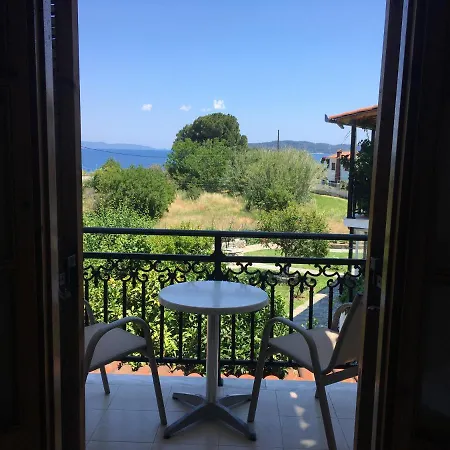 Vontzos Otel 2*
