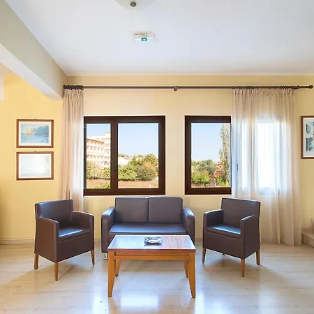 Vontzos Otel 2*