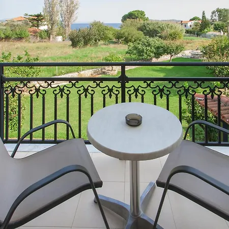 Vontzos 2* Achladies (Skiathos)