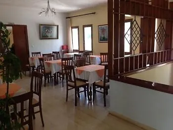 Vontzos Hotel