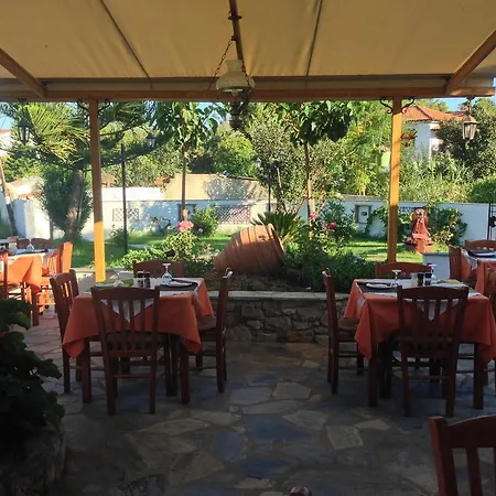 Vontzos Hotel