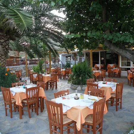 Vontzos Hotel