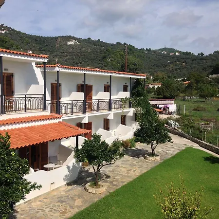 ホテル Vontzos Achladies