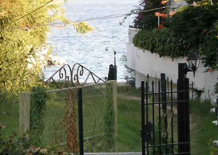 Vontzos Achladies (Skiathos)